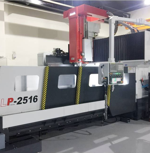 龍門型加工中心機-LP2516